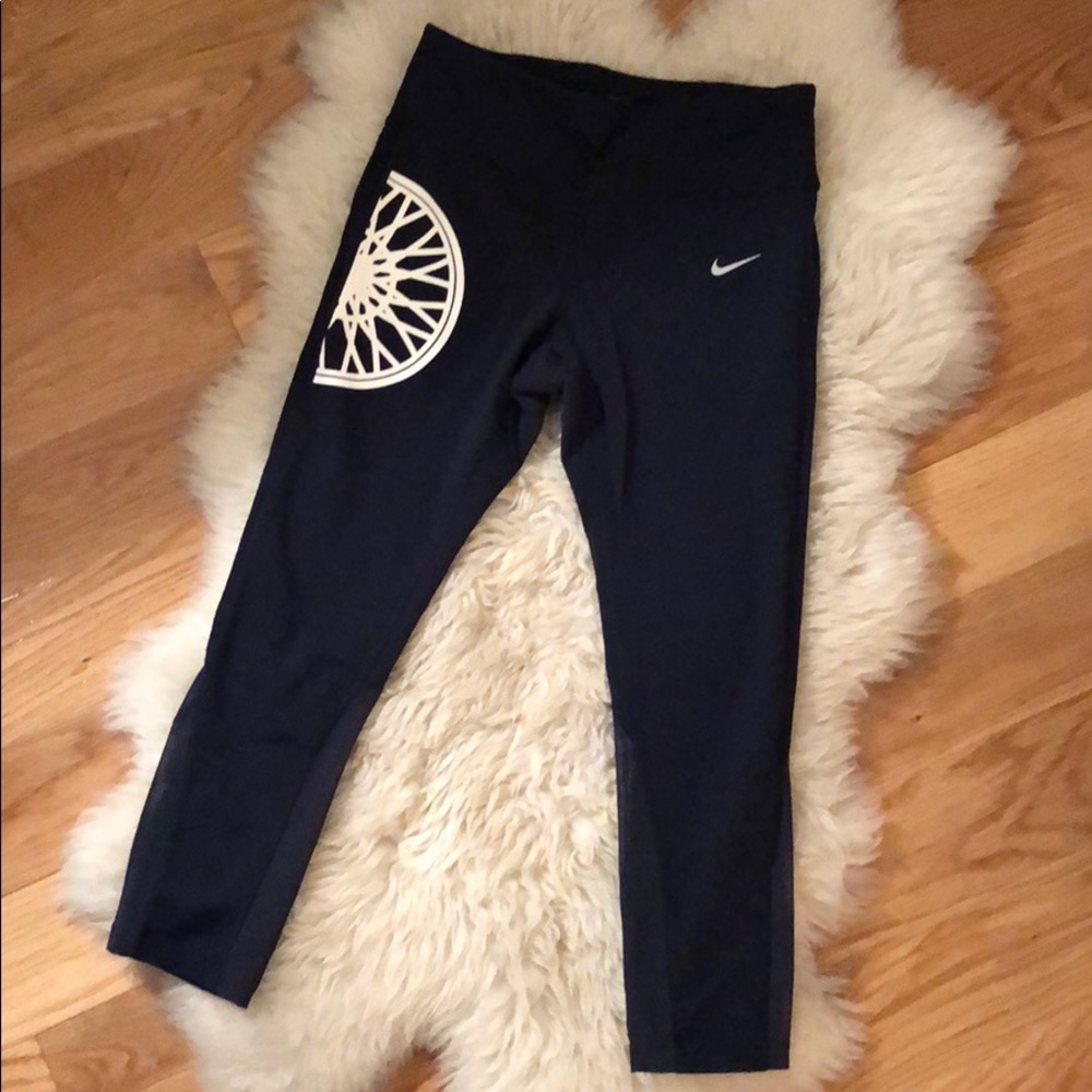 nike epic lux crop with soulcycle